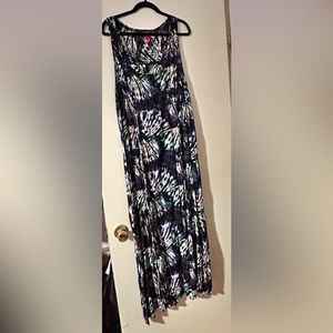 Maxi linen dress with a skinny tie around back